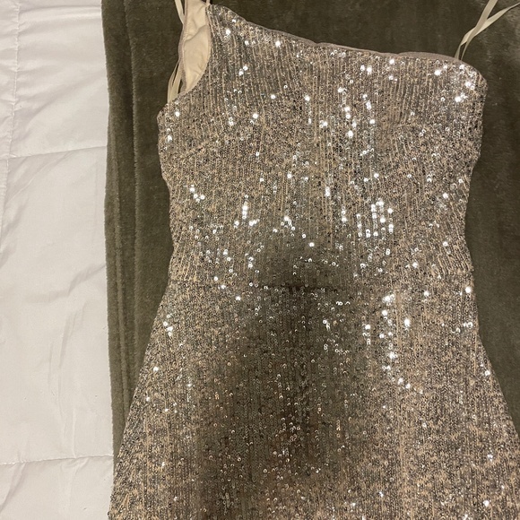 Xscape One-Shoulder Sequin Gown - Picture 3 of 7